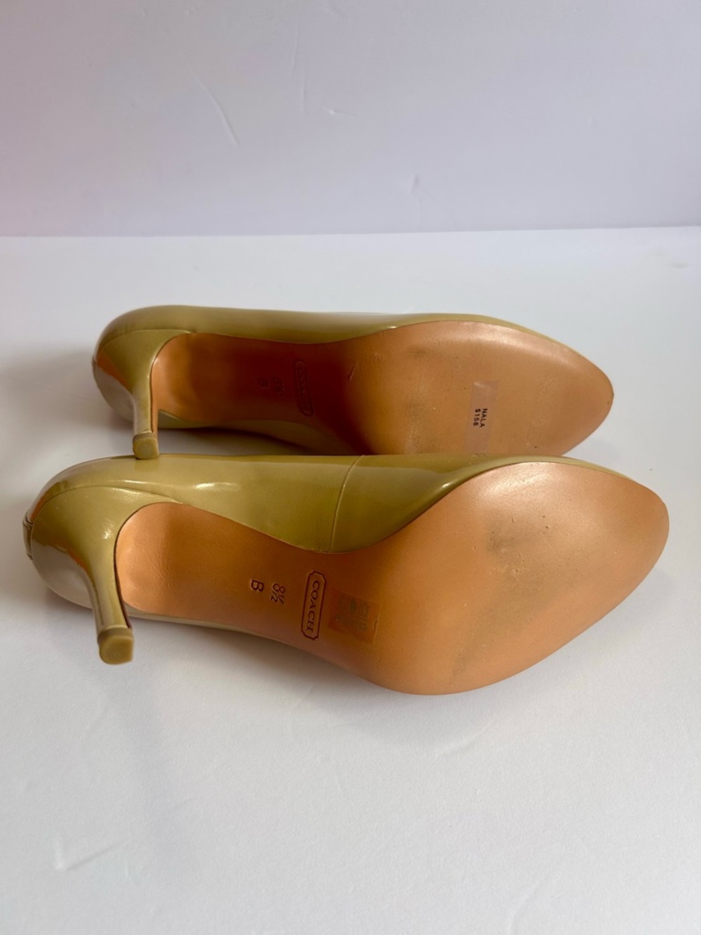 COACH Pumps in Cappuccino Color - Picture 6 of 6